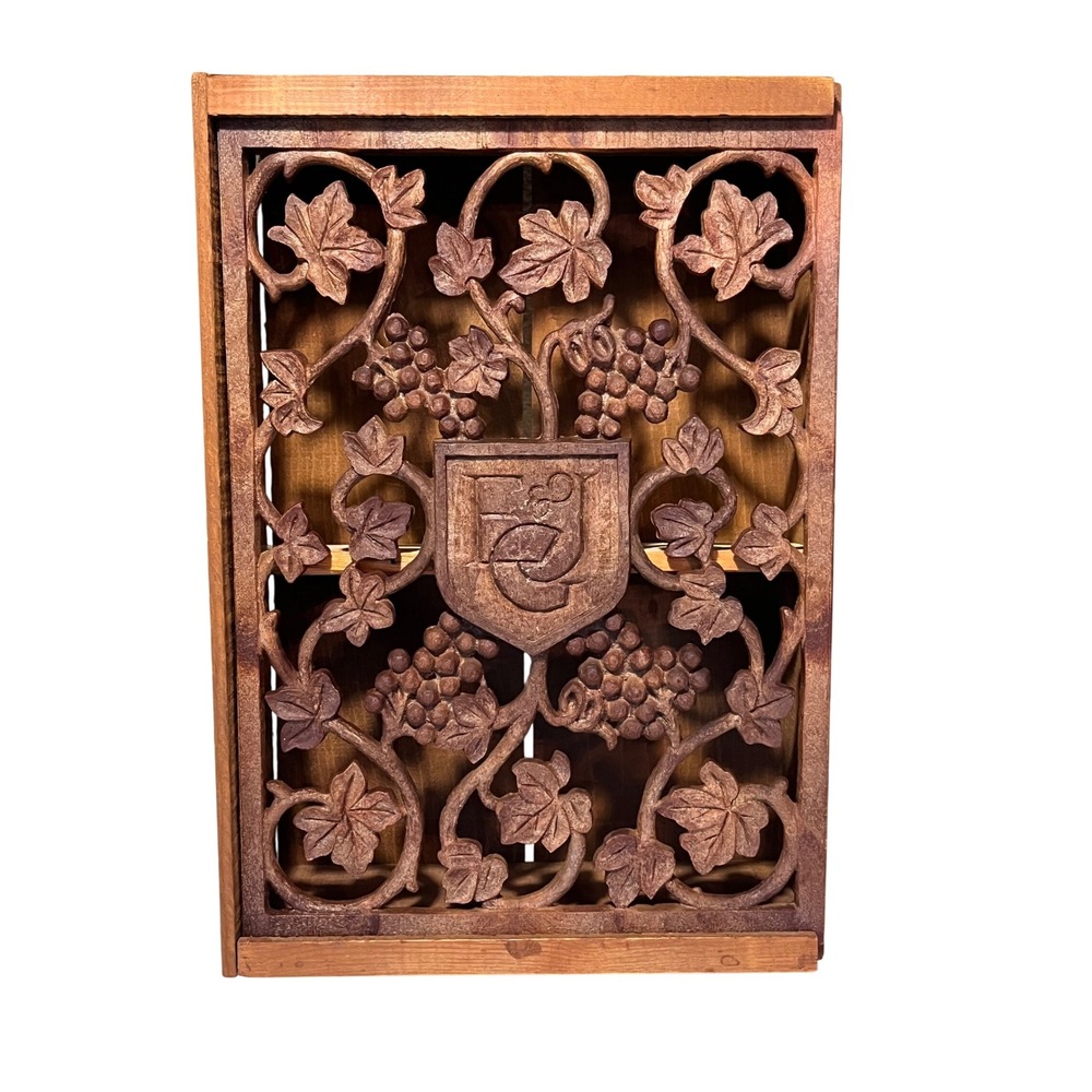 Vintage Ernest and Julio Gallo Old Wooden Wine Box Display Grape Vine Shield Lid